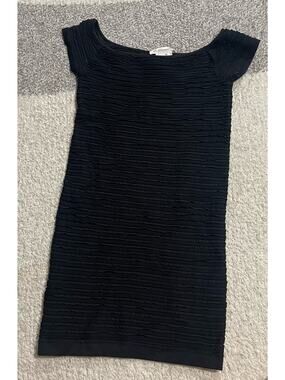 NWT BCBGeneration M/L Off Shoulder Bandage Textured Bodycon Dress Black